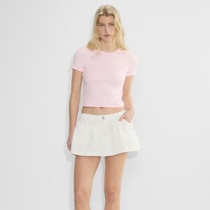 Aritzia BestHug Little Ribbed T-Shirt Size XXS - Never Worn Great Quality